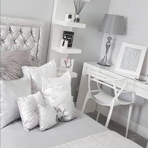 In with the new out with the old💜💜💜